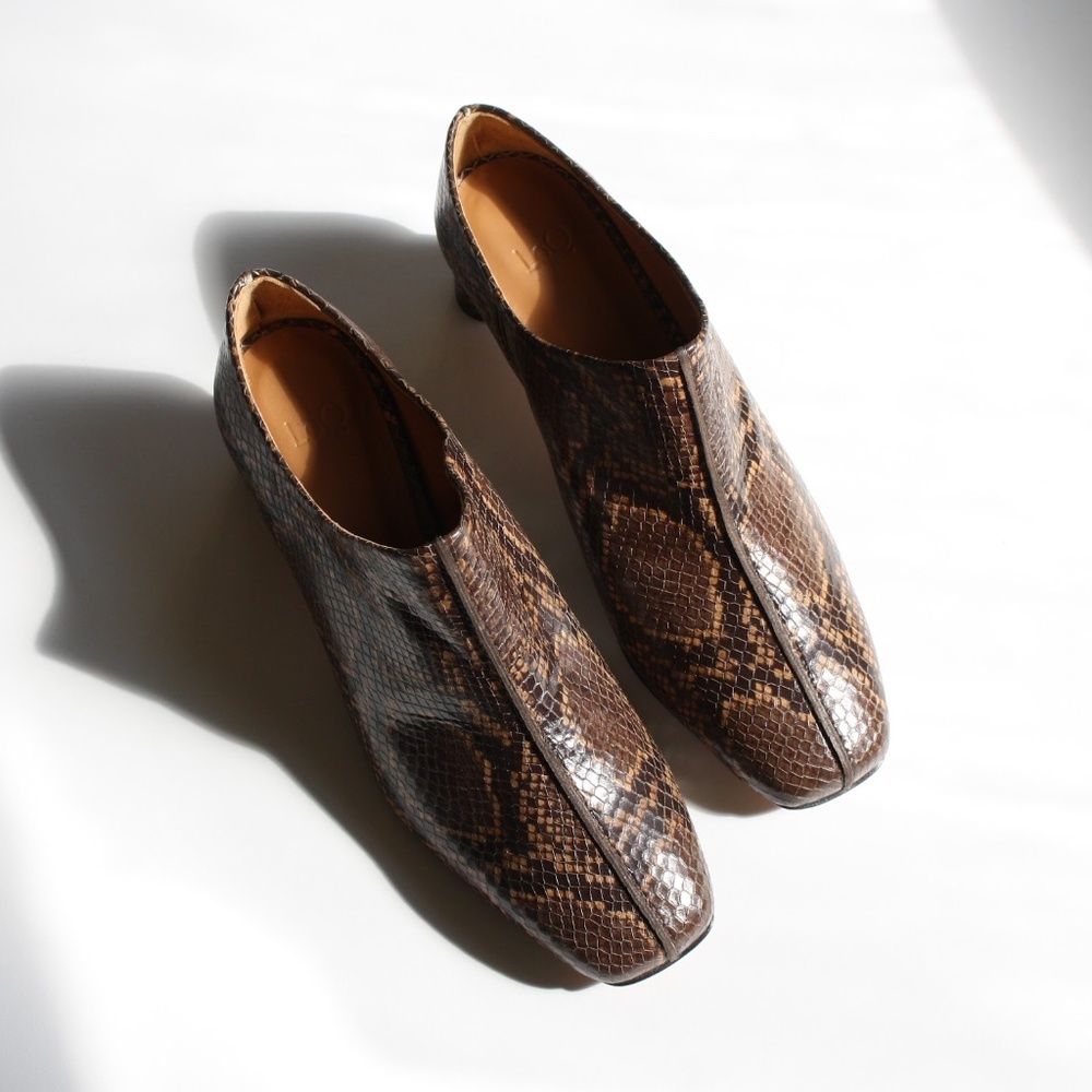 LOQ Eva Castana Python Mule Women's Sz 40